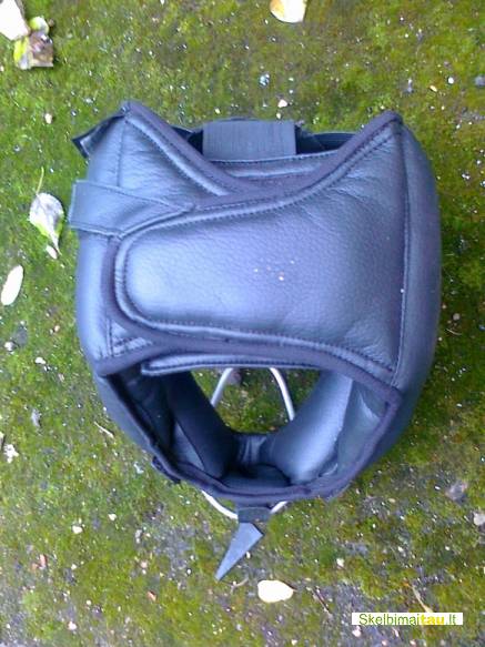 Bokso šalmas, šalmas kikbokso nuo 35 euro,šalmas su grotomis