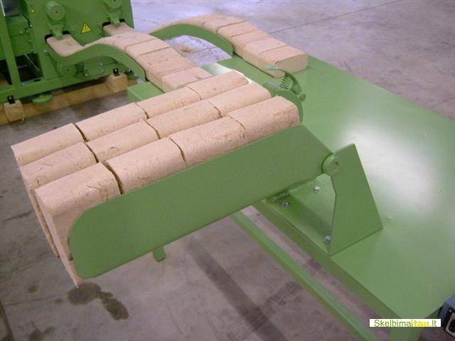 Medžio pjuvenų briketai pristatome visoje lietuvoje