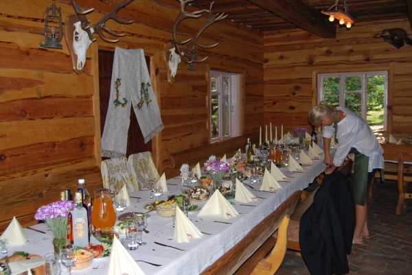 VESTUVĖMS, krikštynoms, pobūviams bei poilsiui. . .