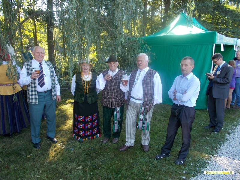 Muzikantas antanas   jubiliejams  gimtadieniams