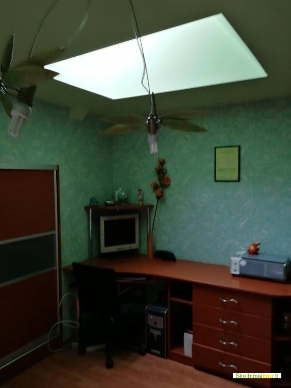 Namas su ūkiniu priestatu šilutėje