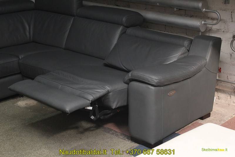 Natūralios odos kampas su reklainerio funkcijomis