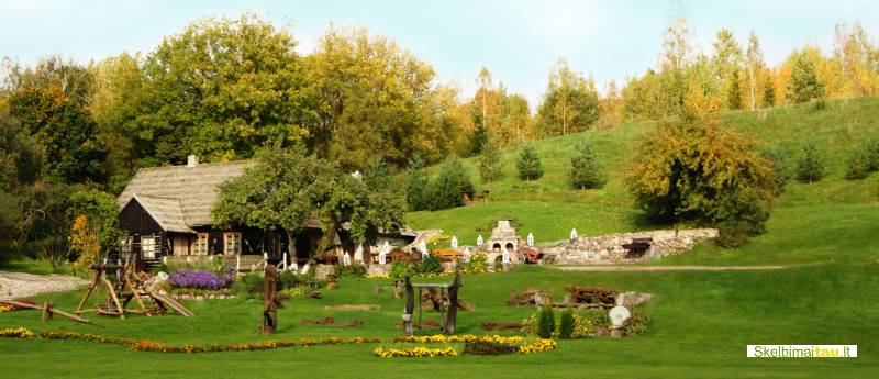 Plaukimas baidarėmis dubysos upe.