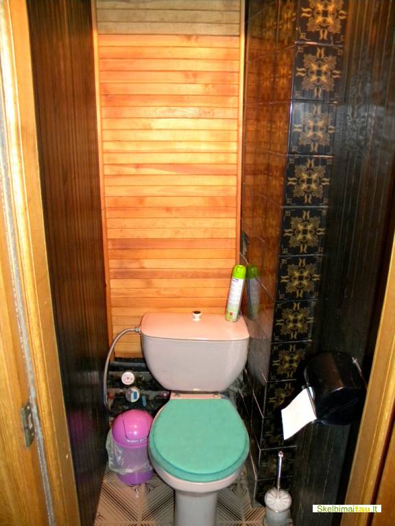 Trijų kambarių butas