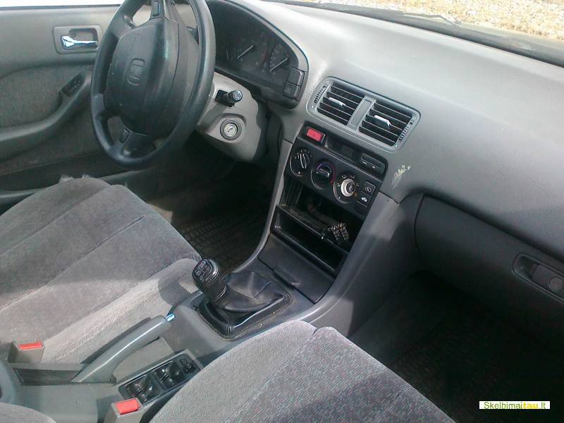 Dalimis - honda accord 1993 2.0l benzinas mechanine sedanas