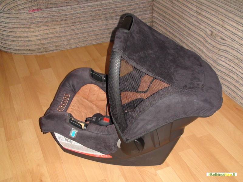 Automobilinė kėdutė ferrari