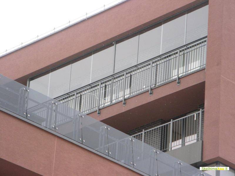Balkonu stiklinimas aliuminio profiliais, plastikiniai langa