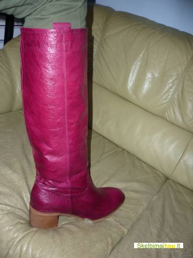 Moteriški batai buffalo