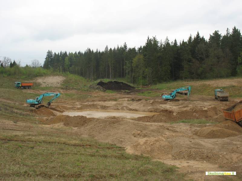 Savivarčių, traktorių, ekskavatorių paslaugos