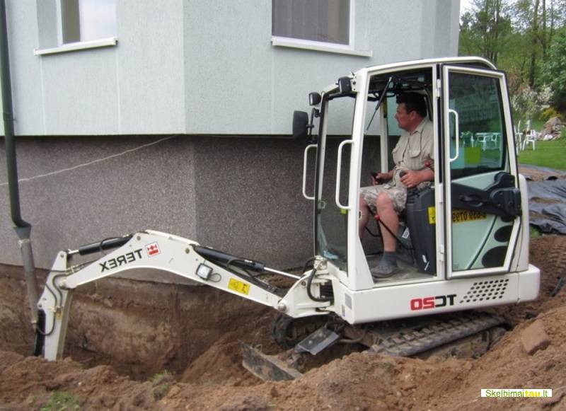 Statybinės technikos nuoma su operatoriais