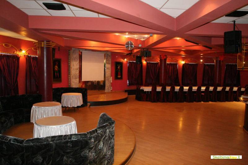 Nuomuojamos dvi  pokylių salės