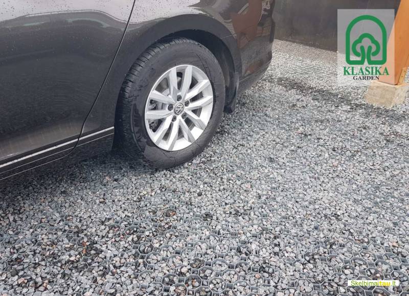 Žolės - vejos korys išpardavimas